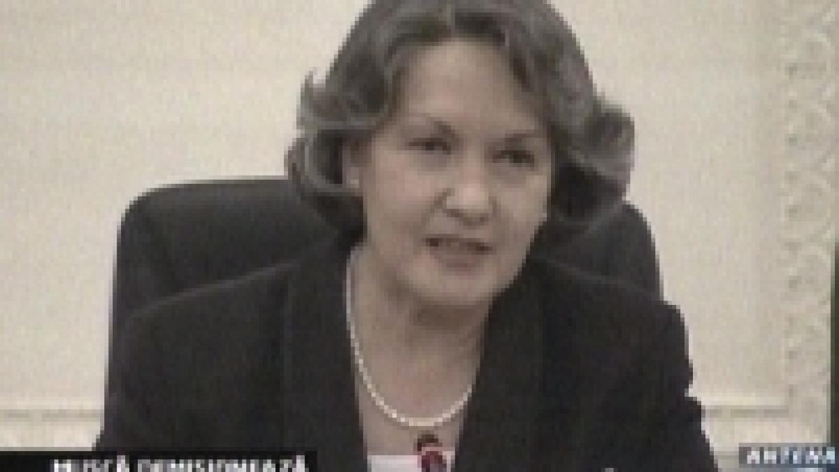 musca demisioneaza din parlament si pld