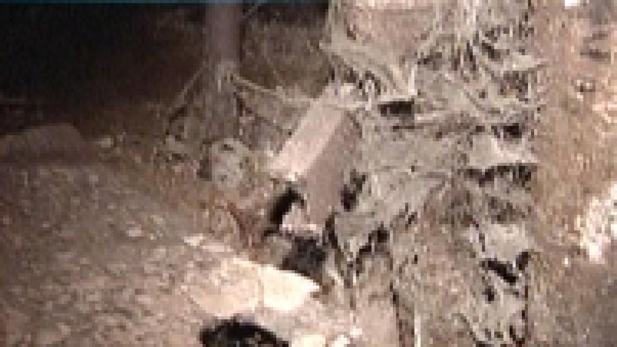 la parlament e o mizerie cat casa poporului