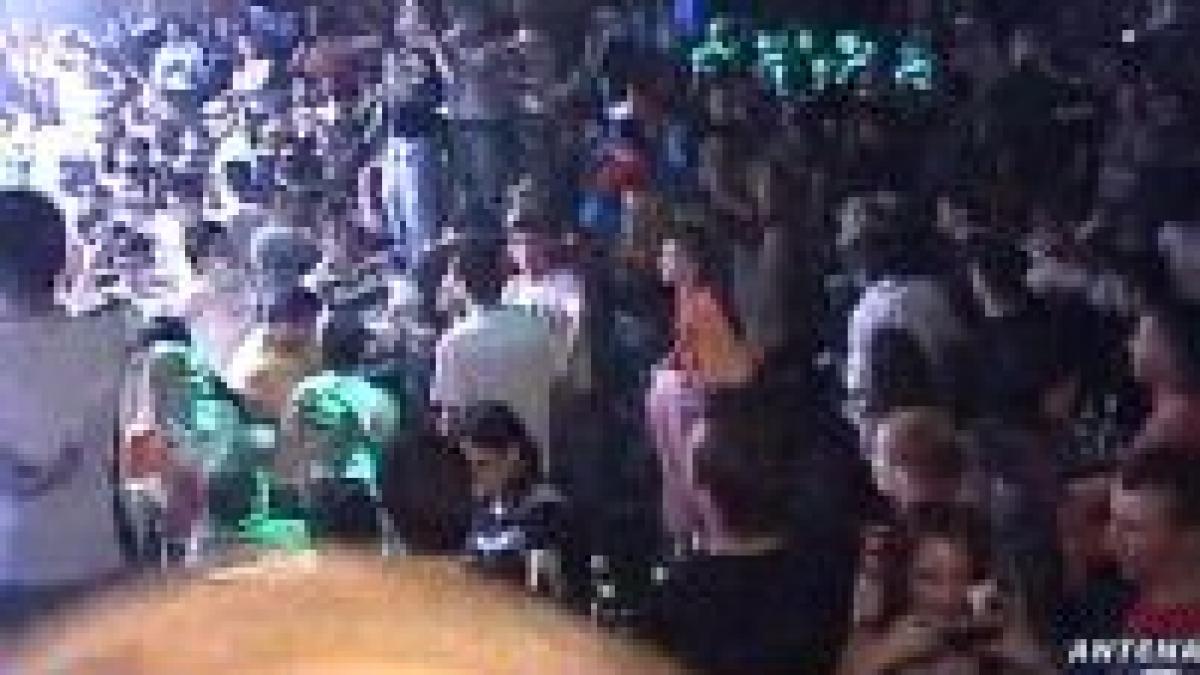 chef la tnl tinerii s au dezlantuit in discoteca