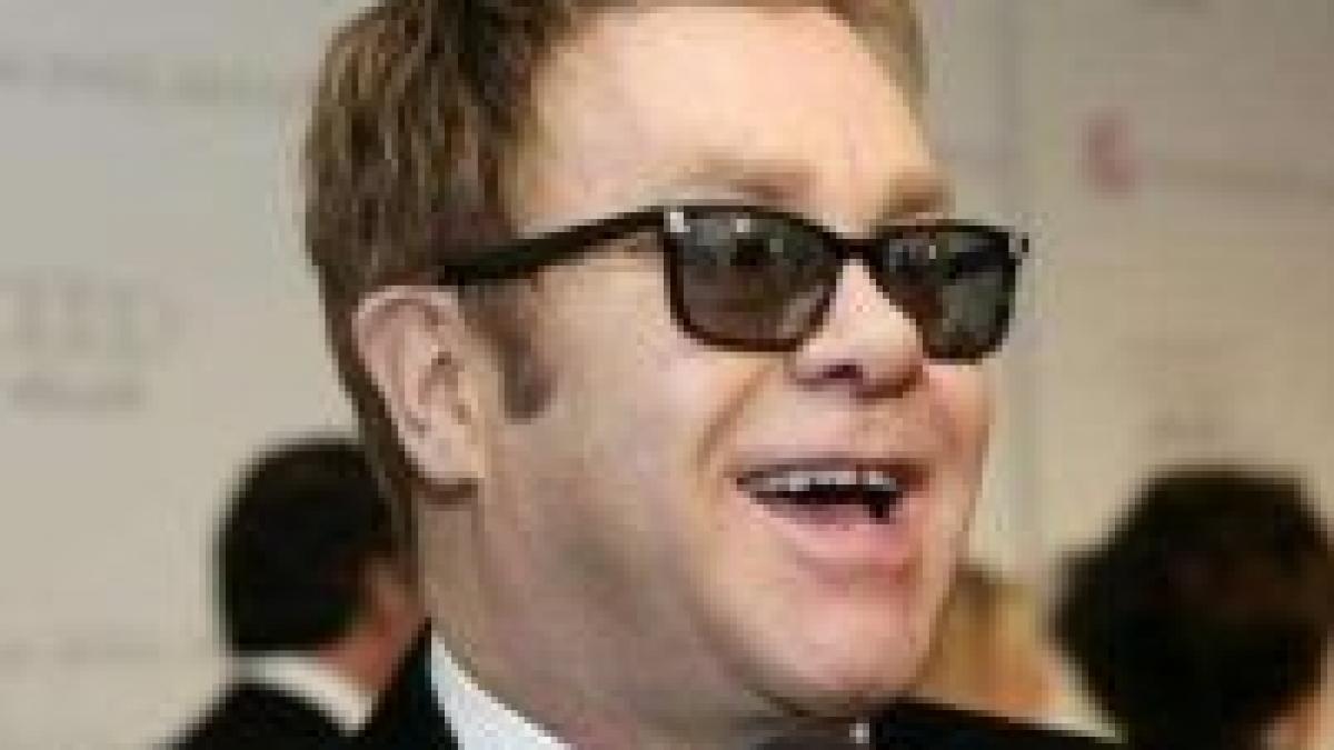itunes ofera toata muzica lui elton john