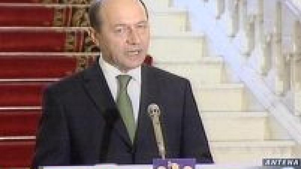 tariceanu sa rezolve criza rapid