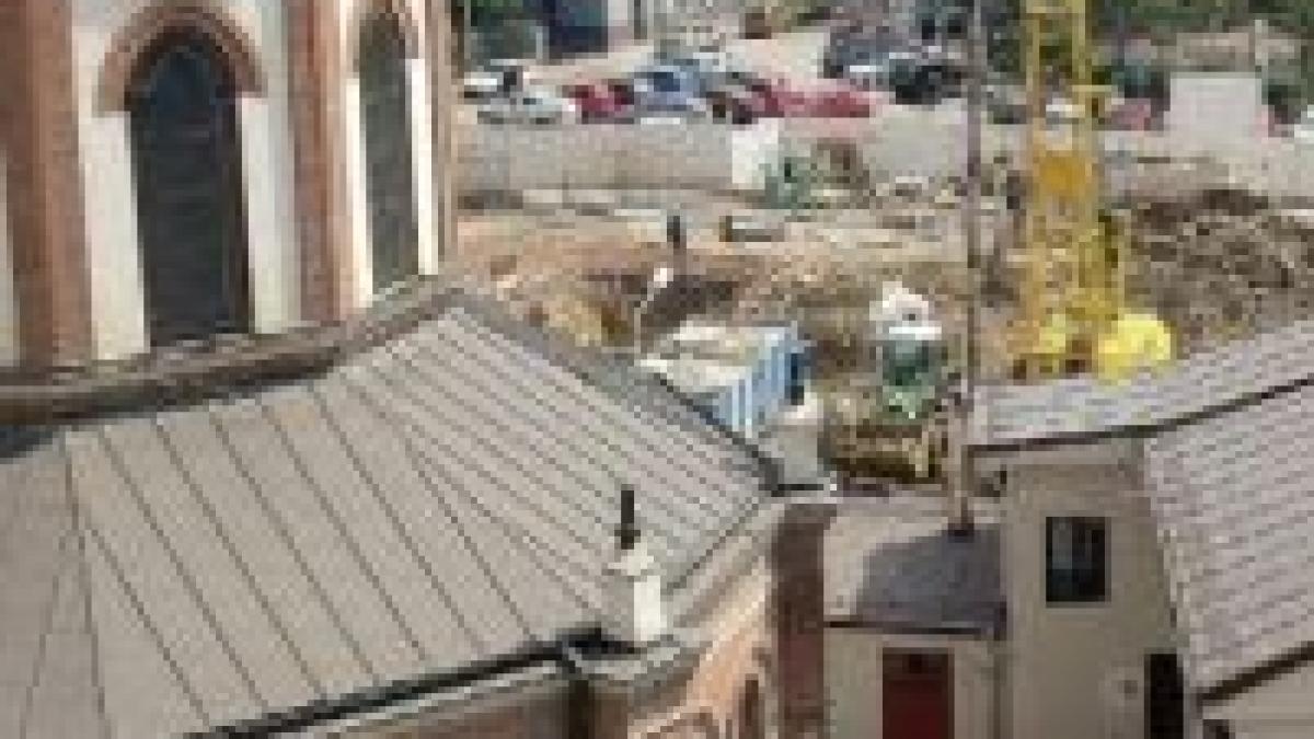 cathedral plaza ajunge in parlamentul european