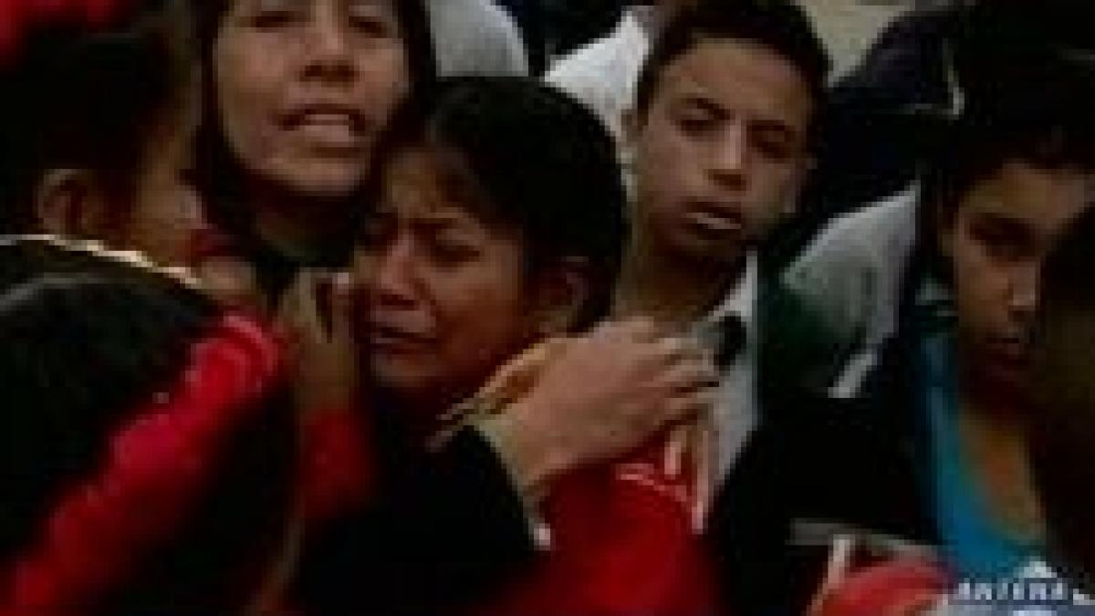 Peru. Proteste studenţeşti cu bâte şi pietre
