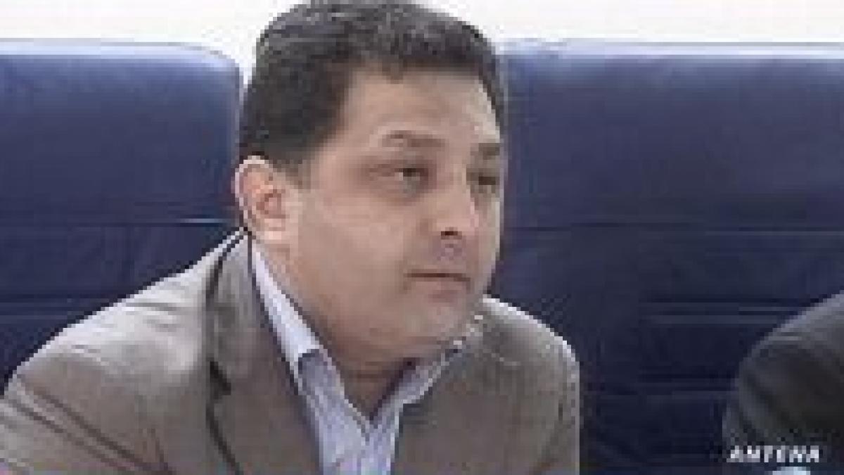 vanghelie cere bani pentru excursia de la miami