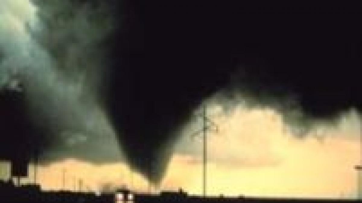 furtuni si tornade devastatoare in texas