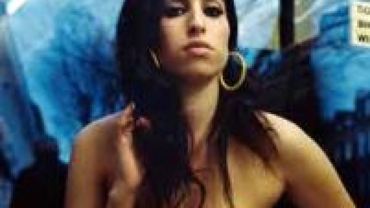 amy winehouse se automutila in copilarie