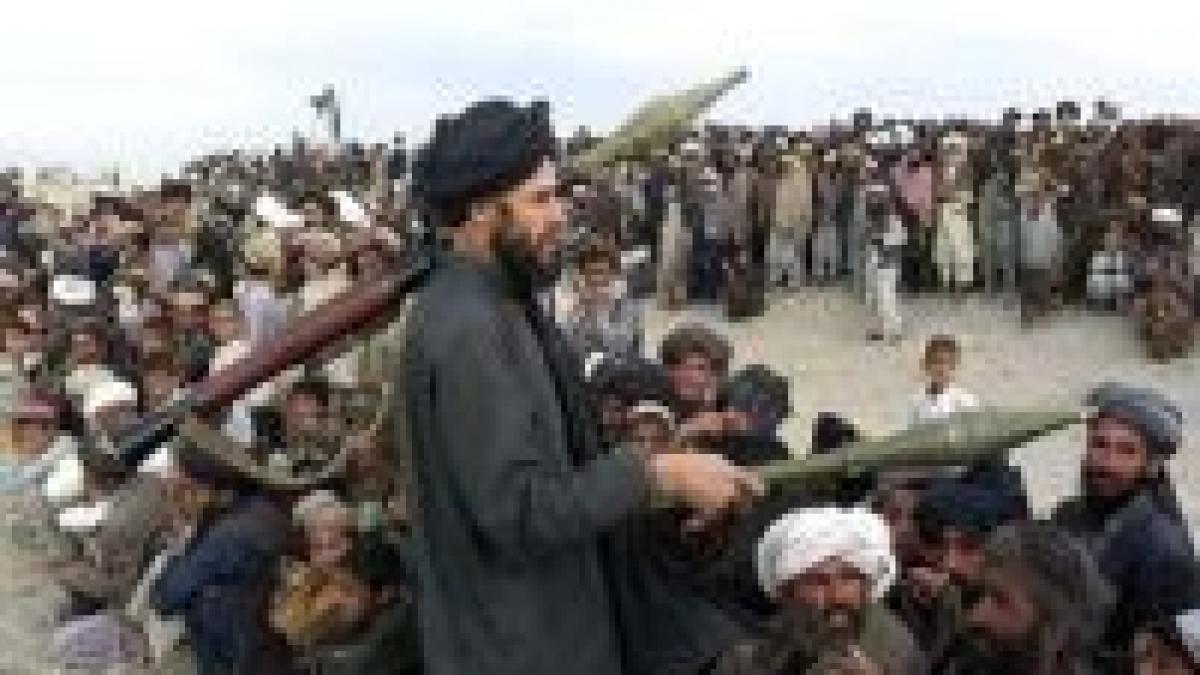 afganistan talibanii au capturat 2 francezi