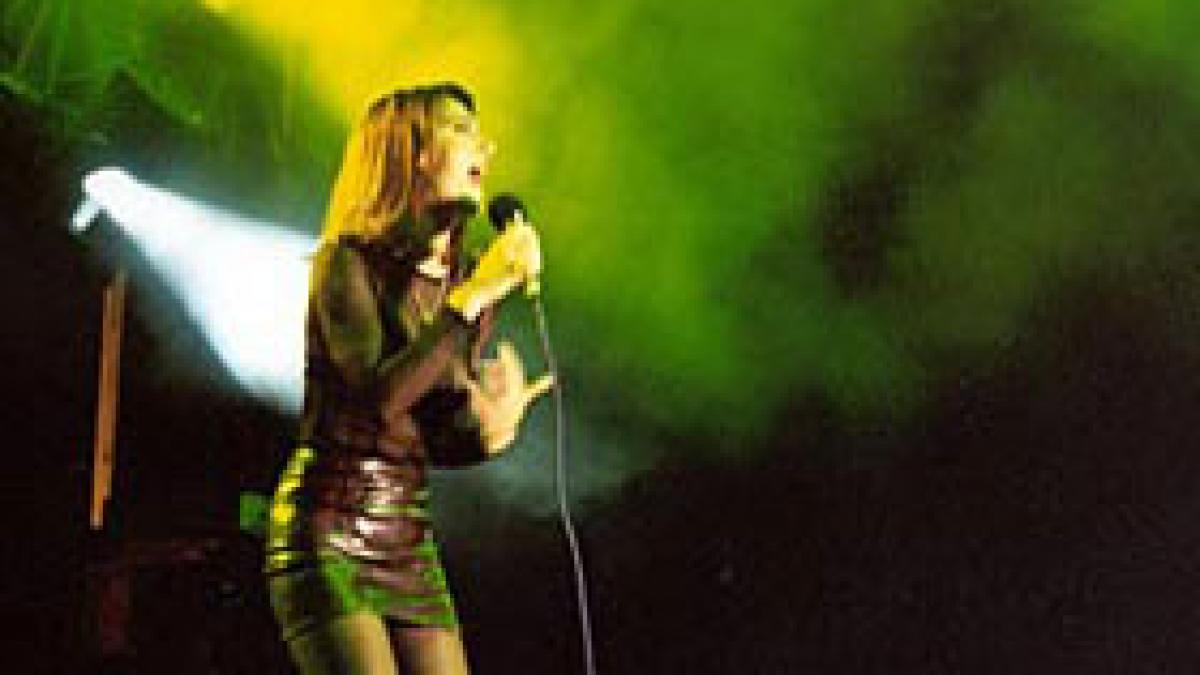 festivalul laura stoica o sansa pentru tineri