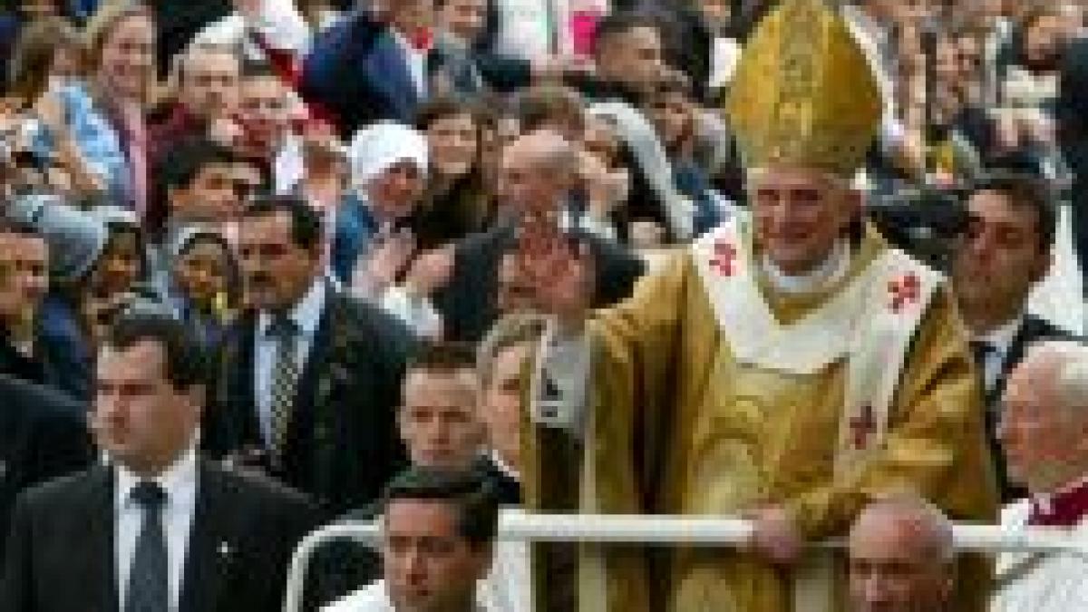 masina papei a fost licitata la 200 000 dolari