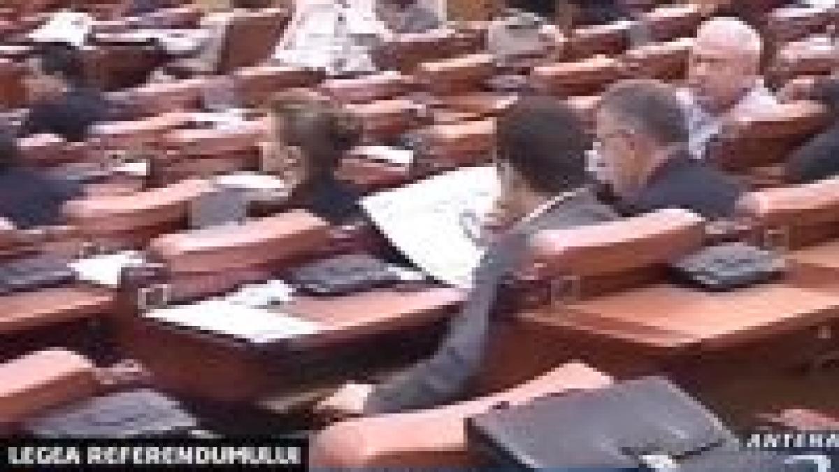 legea referendumului se intoarce la curte