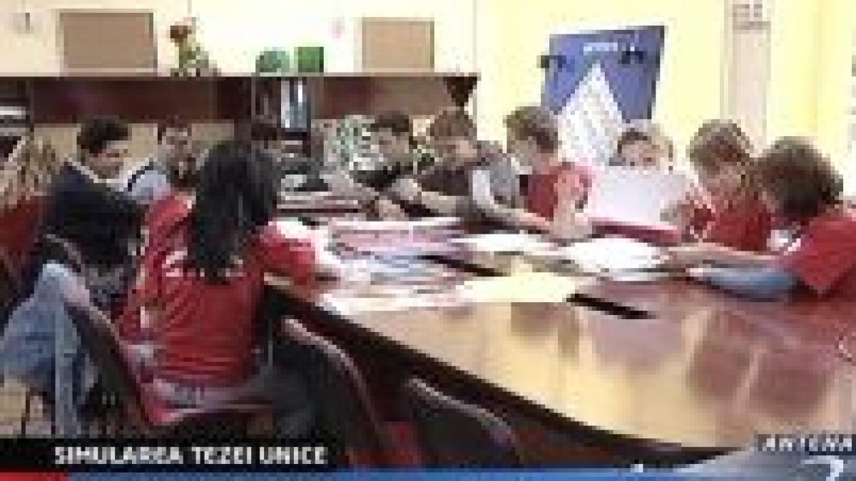 Educaţie. Prima simulare a tezei unice
