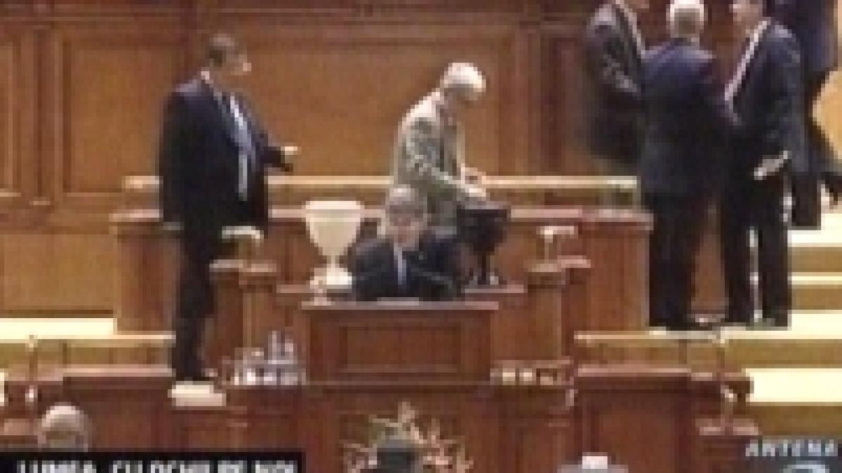 agentiile de rating atente la criza din romania