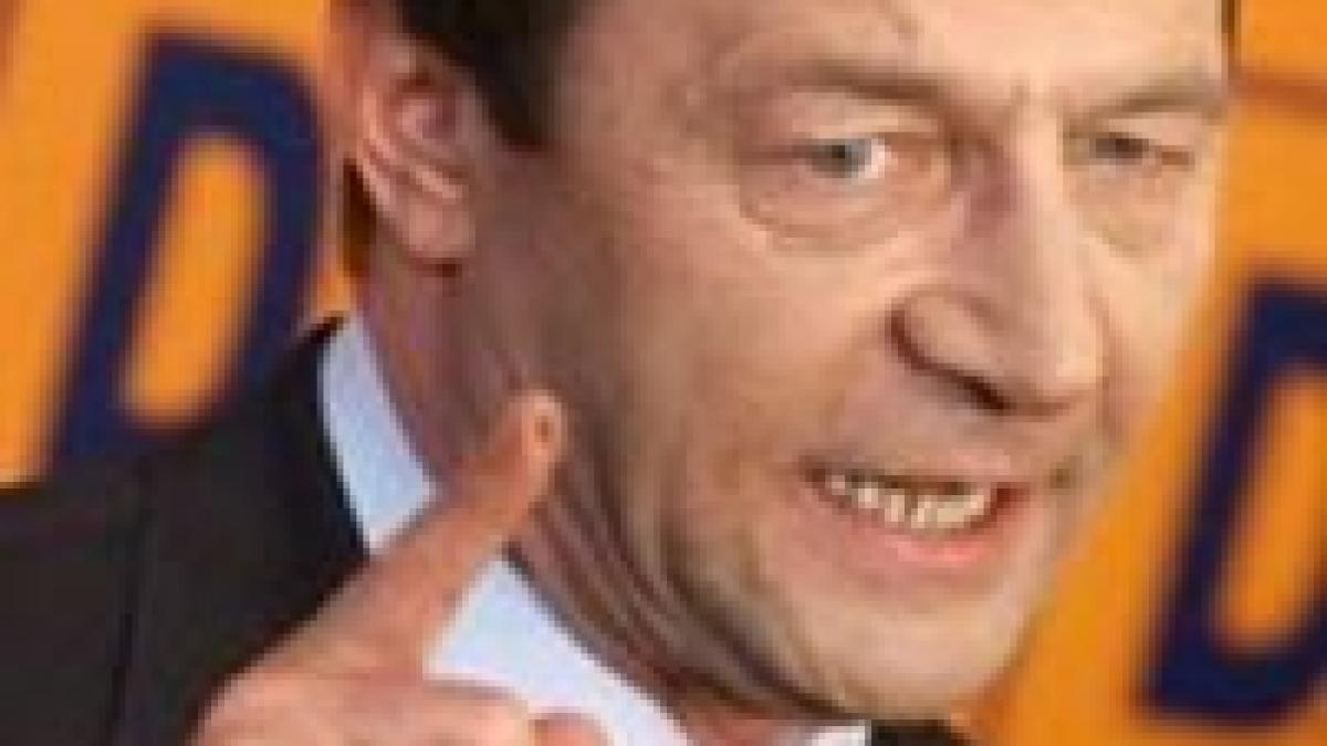 Băsescu intră pe sticlă pe spaţiul PD