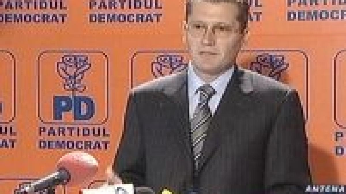 democratii nu l pot sprijini pe basescu