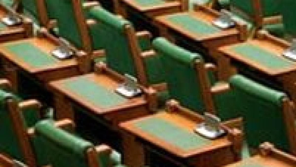 senat chiulul duce la adoptari multe si tacite