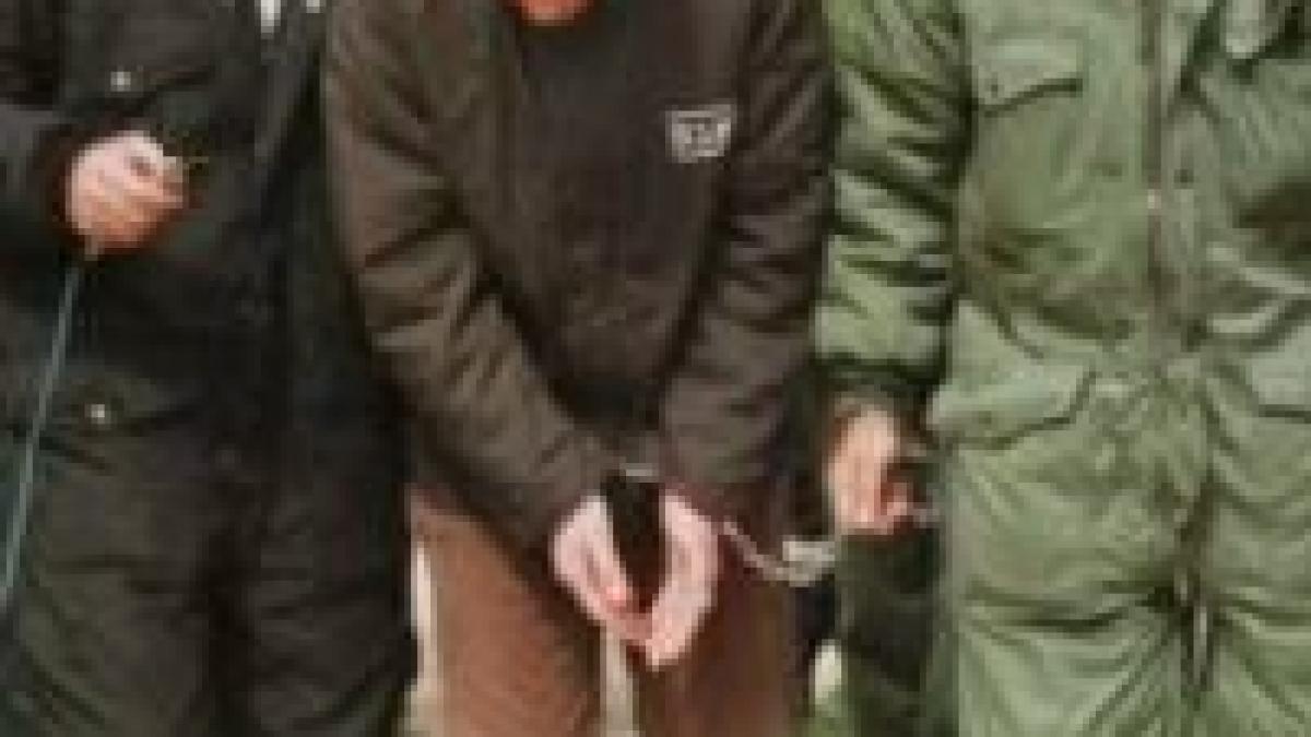 Membri Al-Qaida arestaţi în SUA şi Arabia Saudită

