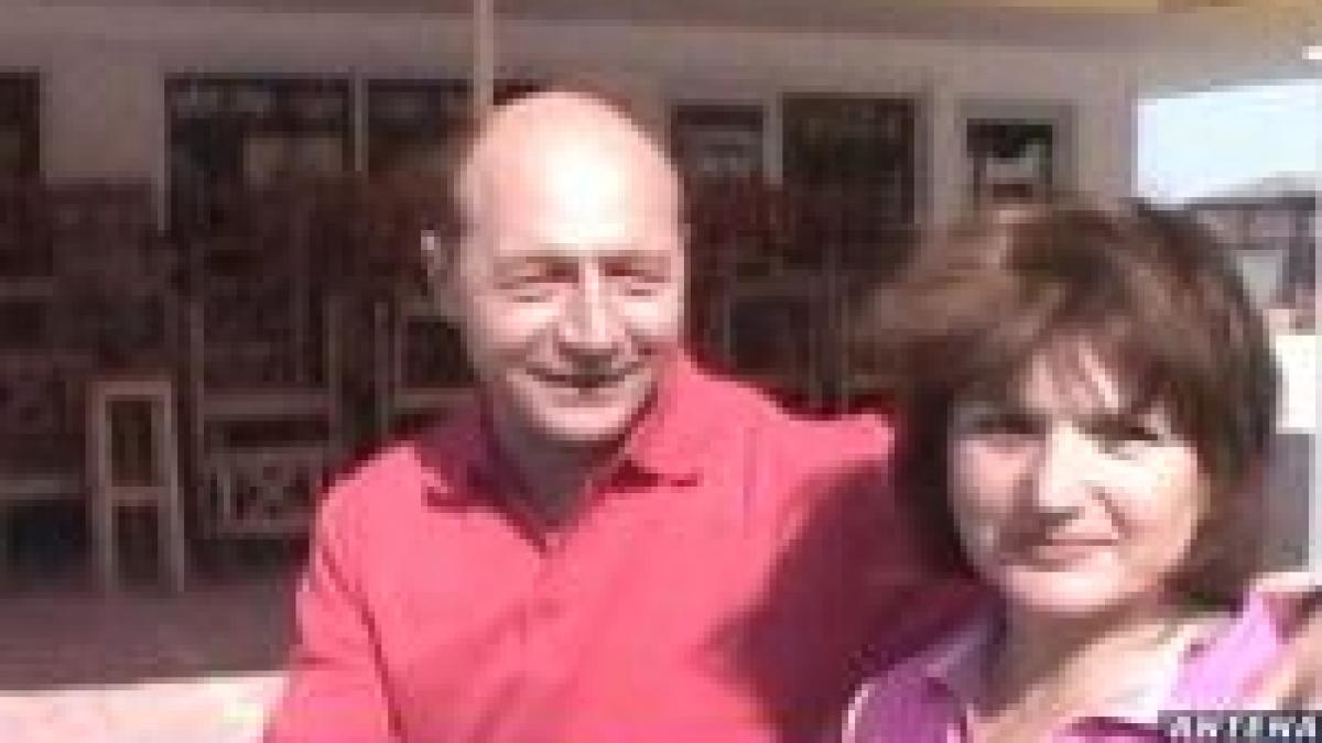 basescu a petrecut in vama veche