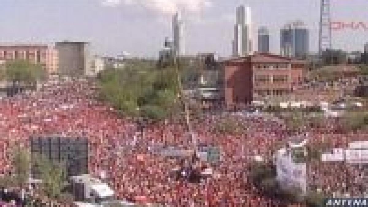 proteste fata de islamizarea statului