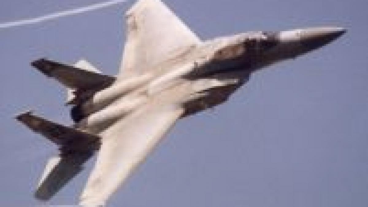 Aterizare forţată a 2 avioane din România