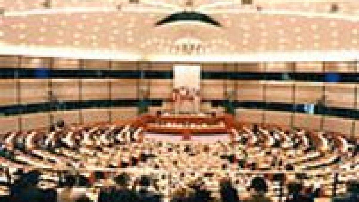 socialistii europeni cer condamnarea romaniei