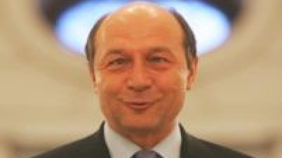 referendumul lui basescu o noua sceneta a clasei politice