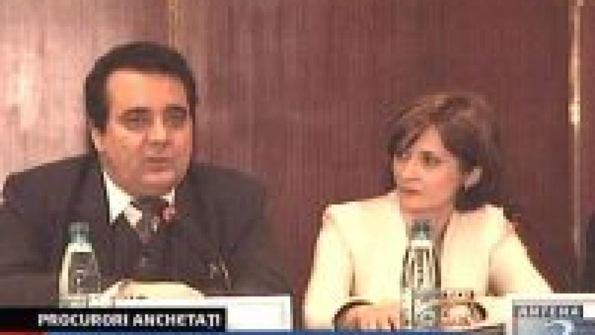 procurori anchetati pentru luare de mita