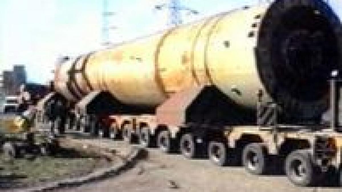 un transport agabaritic taie curentul la tramvai