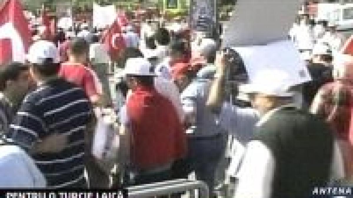 turcia manifestatii pentru sistemul secular