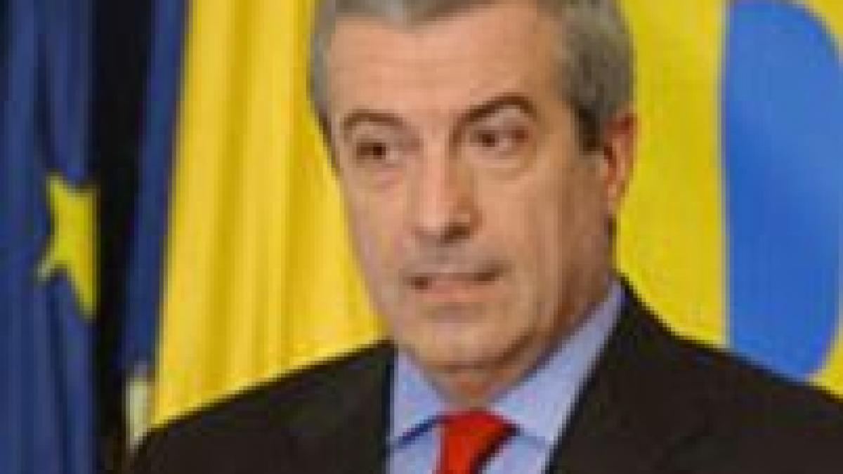 stratfor demisia lui tariceanu poate fi utila