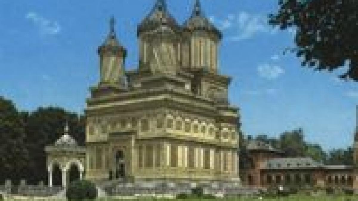 monument istoric dotat cu termopane