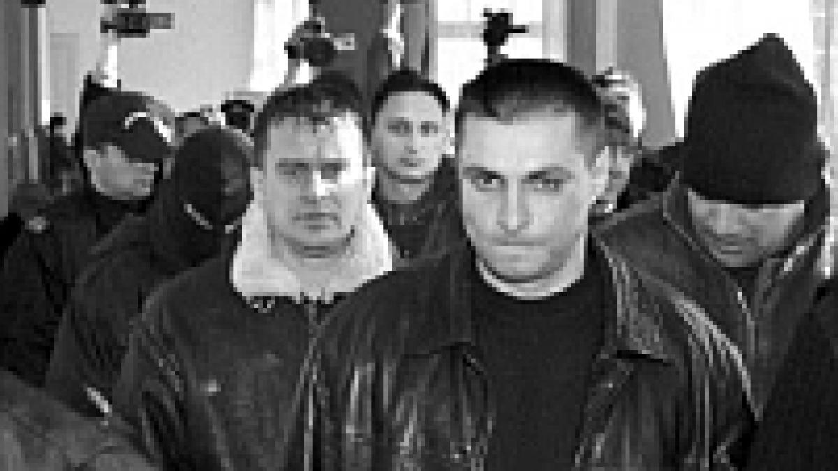 6 membri ai clanului Clămparu au fost eliberaţi 
