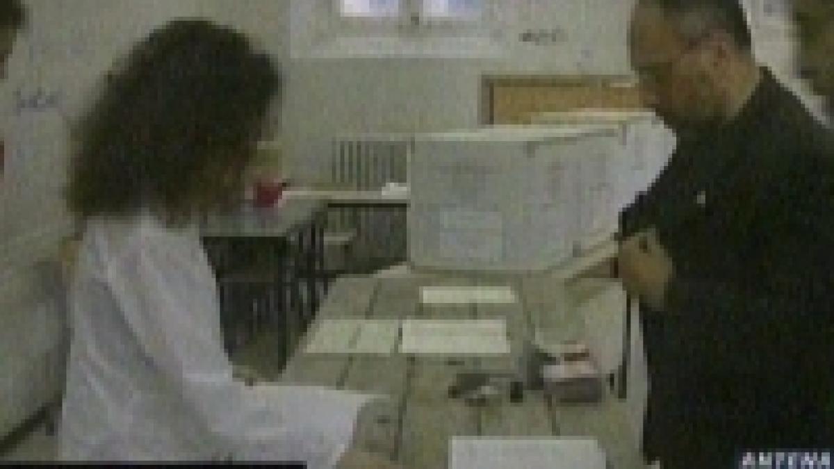 italia romanii impiedicati sa voteze