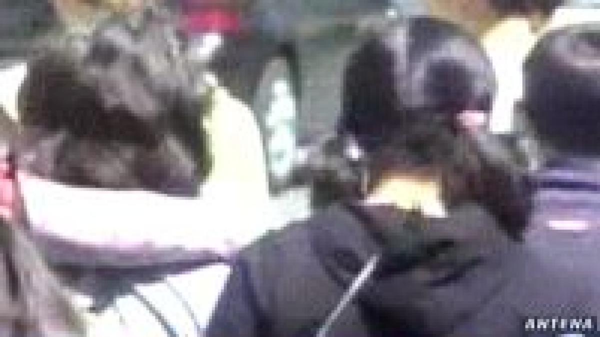 un roman a incercat sa rapeasca 3 fetite