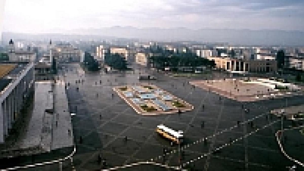 pachet cu explozibil langa ambasada sua