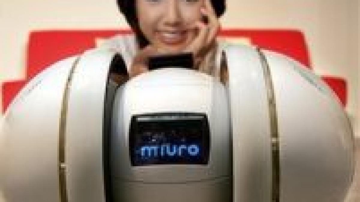 Robotul care dansează pe ritmuri de... iPod