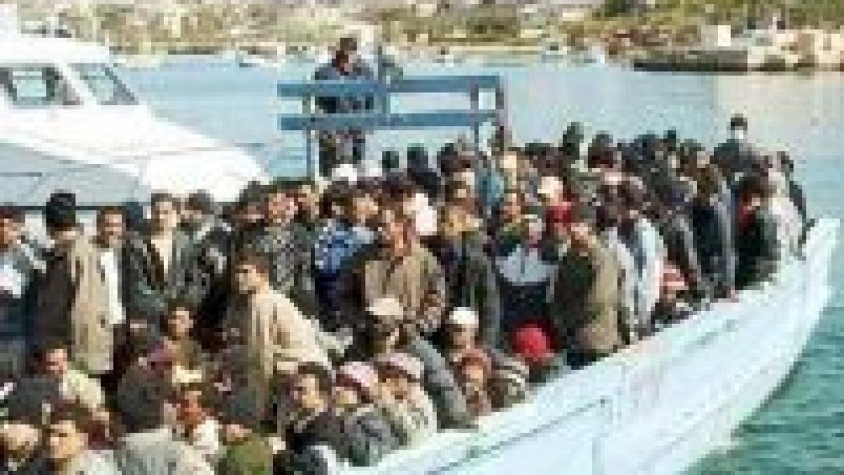 imigrantii africani iau cu asalt europa