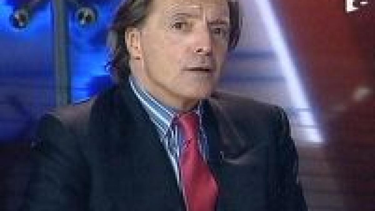 armand assante intr o sala de cinema din cluj