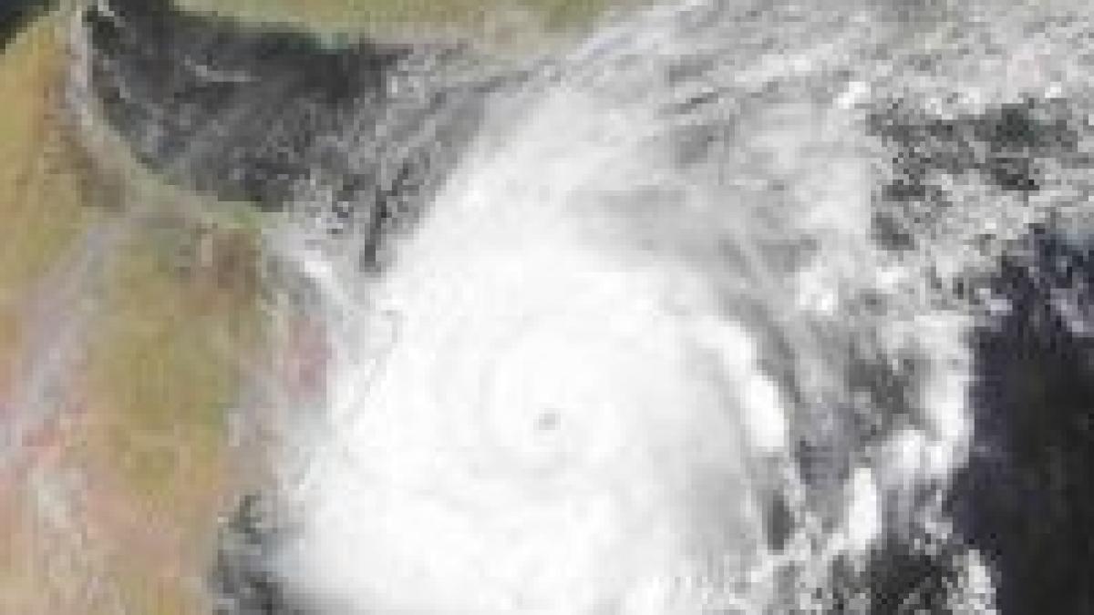 ciclonul gonu a maturat golful persic