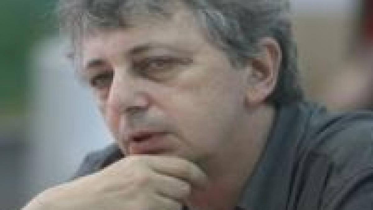 tismaneanu scrie manualul comunismului