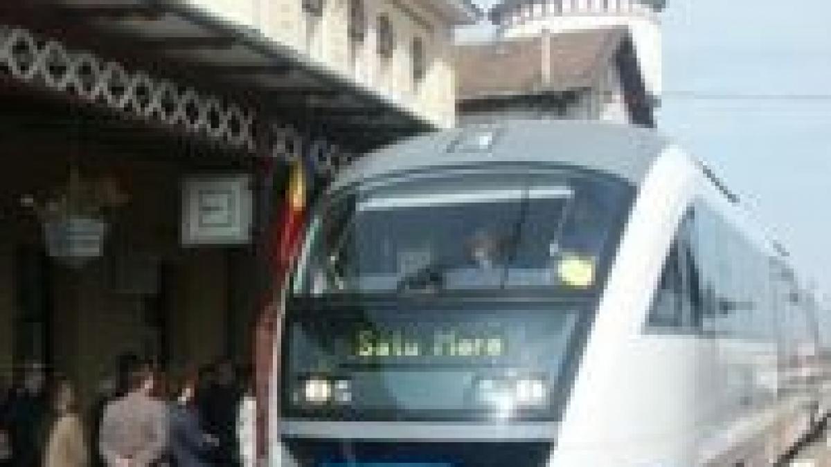 34 de trenuri noi circula spre litoral