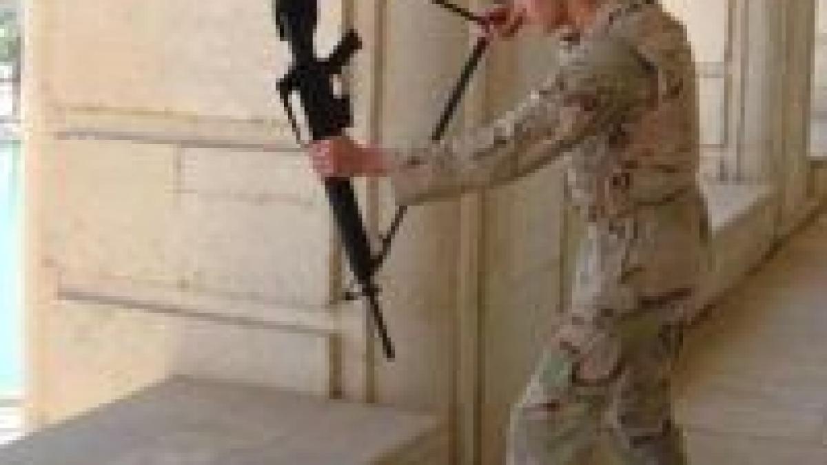 Militari americani bătuţi într-un club de striptease din Mamaia
