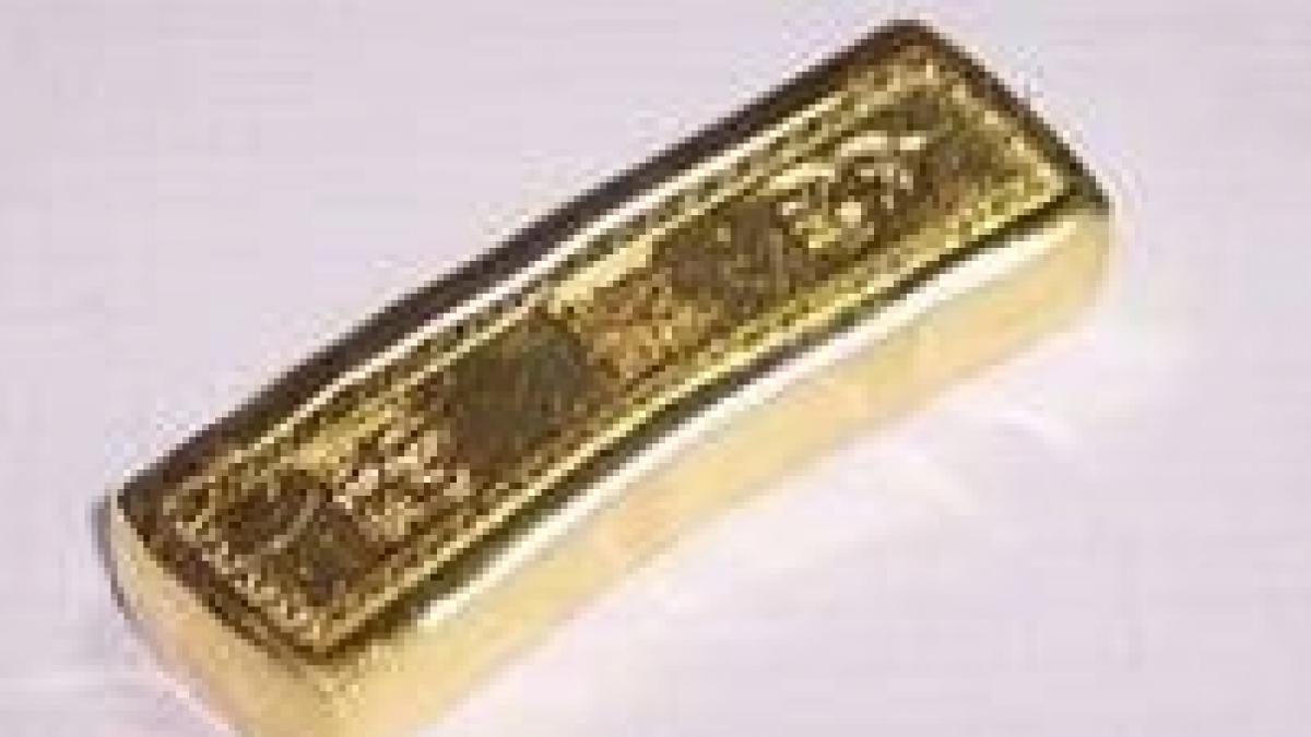 romanca arestata in japonia pentru ca a furat un lingou de aur