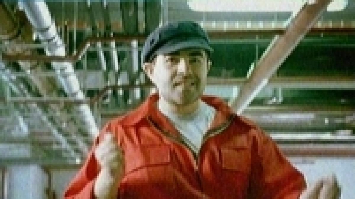 unchiul cleopatrei stratan se lanseaza in muzica