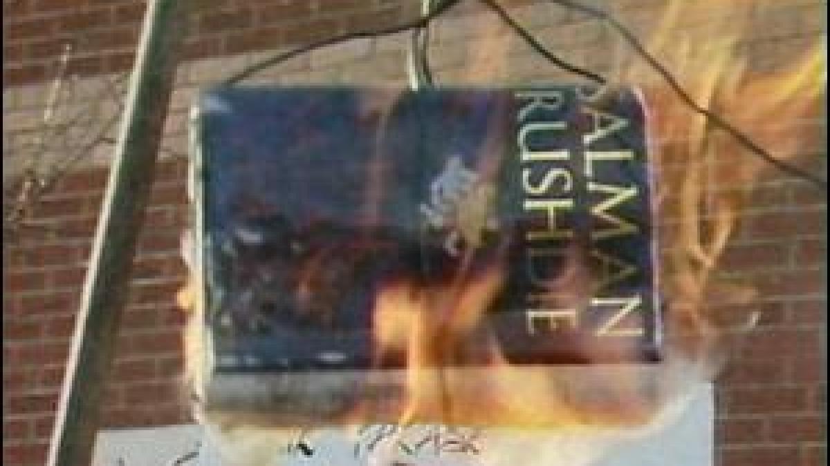 versetele satanice tensioneaza relatia iran marea britanie video