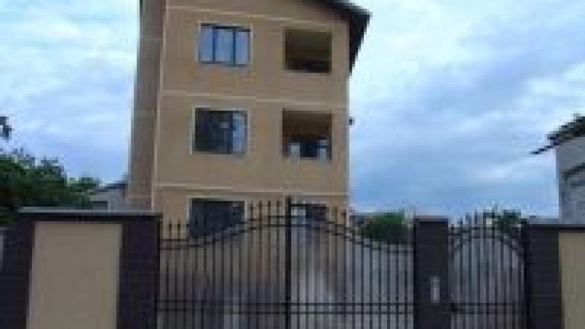 Demnitarii vor fi evacuaţi din casele de protocol