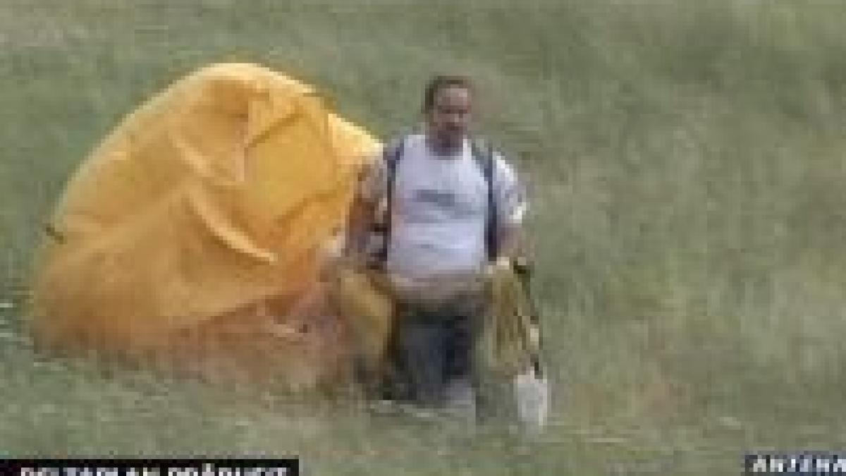 un tanar s a prabusit cu deltaplanul la brasov