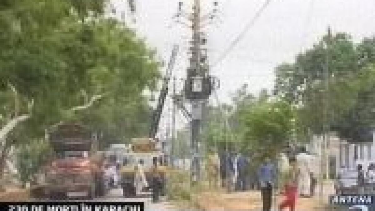 inundatiile din pakistan au ucis 230 de oameni