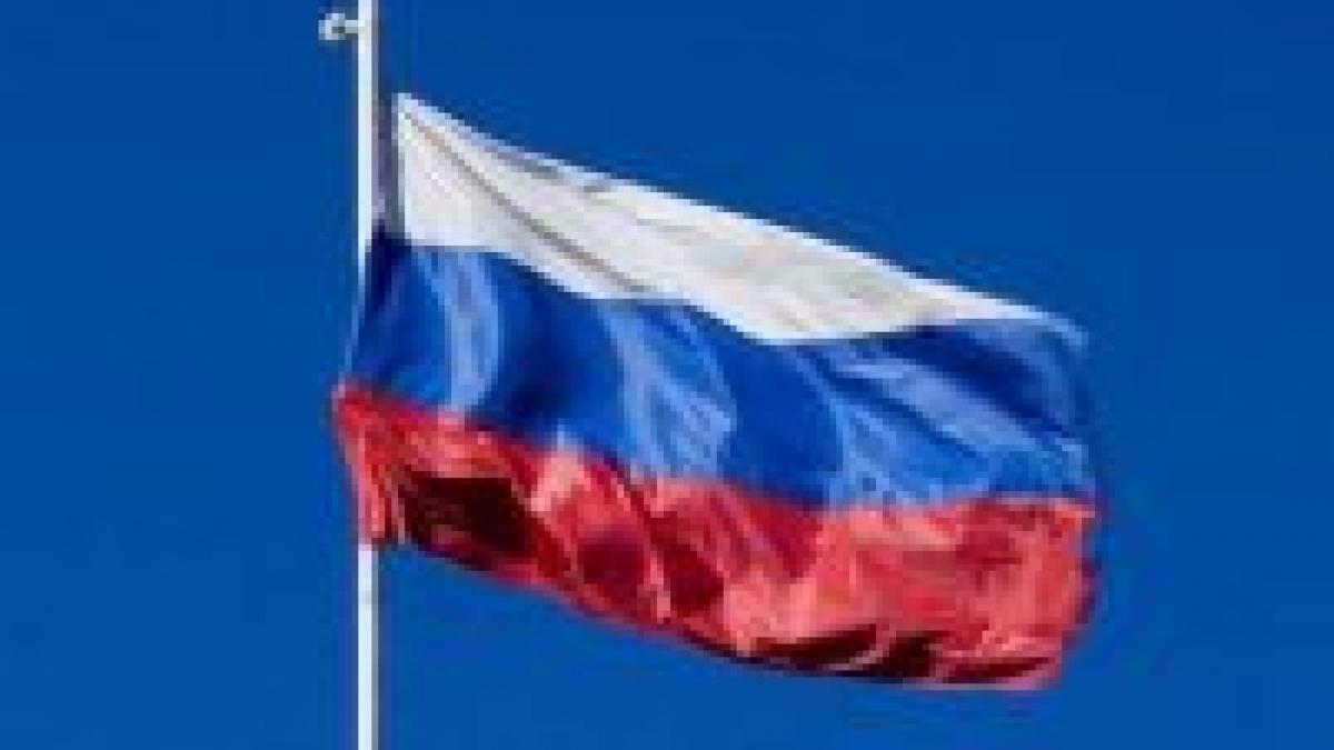 doar jumatate din rusi stiu care e steagul national