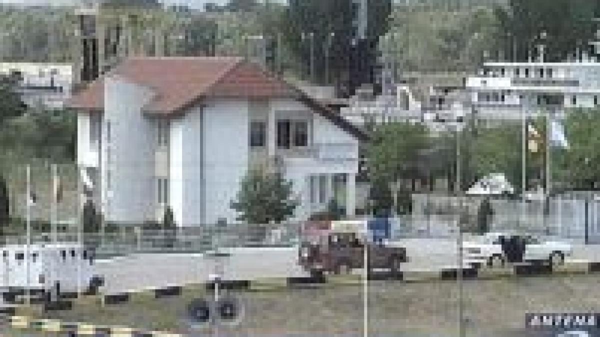 basescu la exercitiul militar danube guard 2007