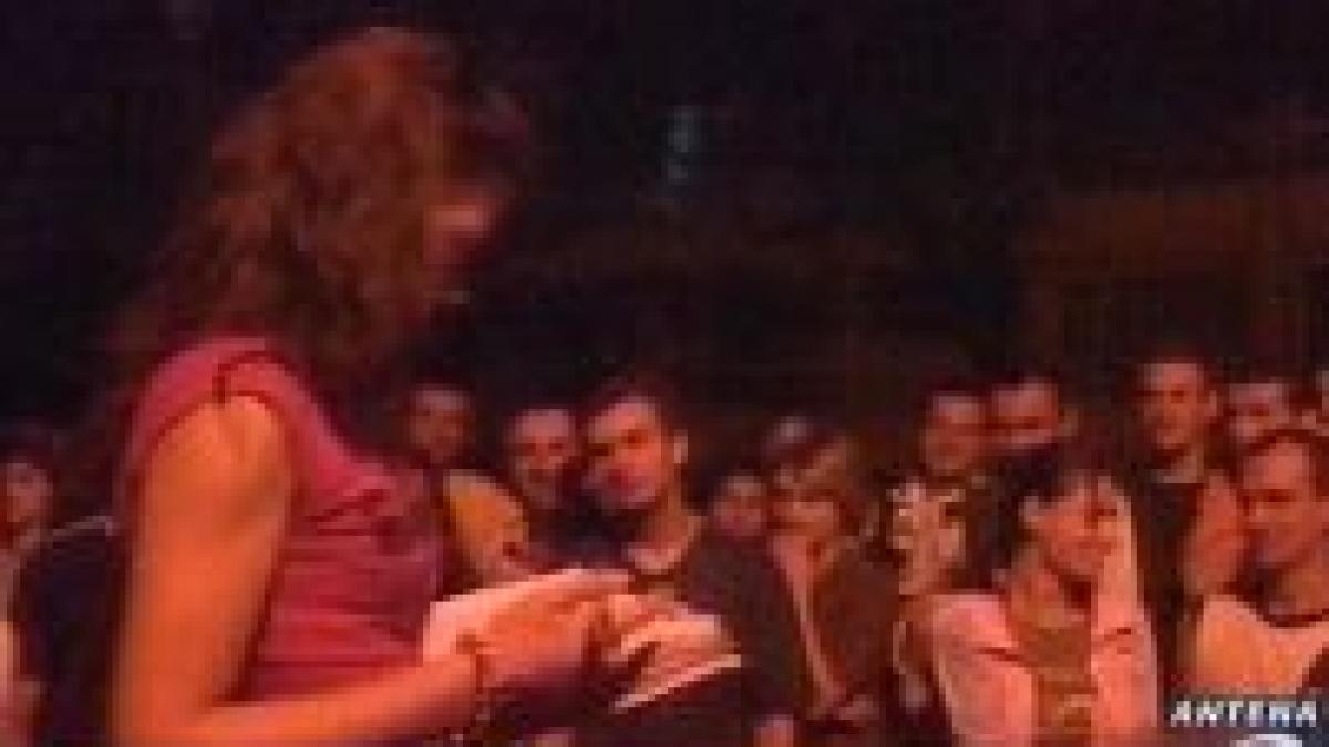 studentii fac nopti albe pentru un loc vara in camin video